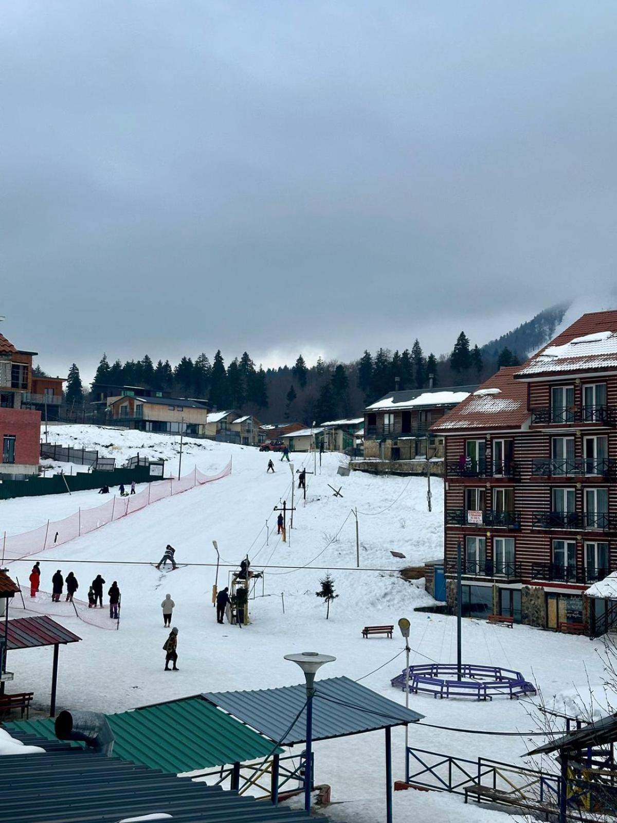 Mgzavrebi Apartment In Bakuriani Esterno foto